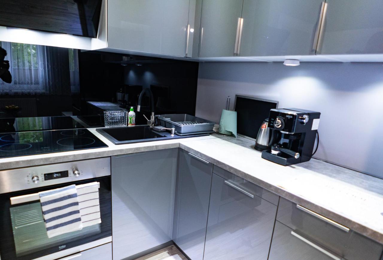 Ferienwohnung Apartament Przy Bystrzanskiej Bielsko-Biala Exterior foto