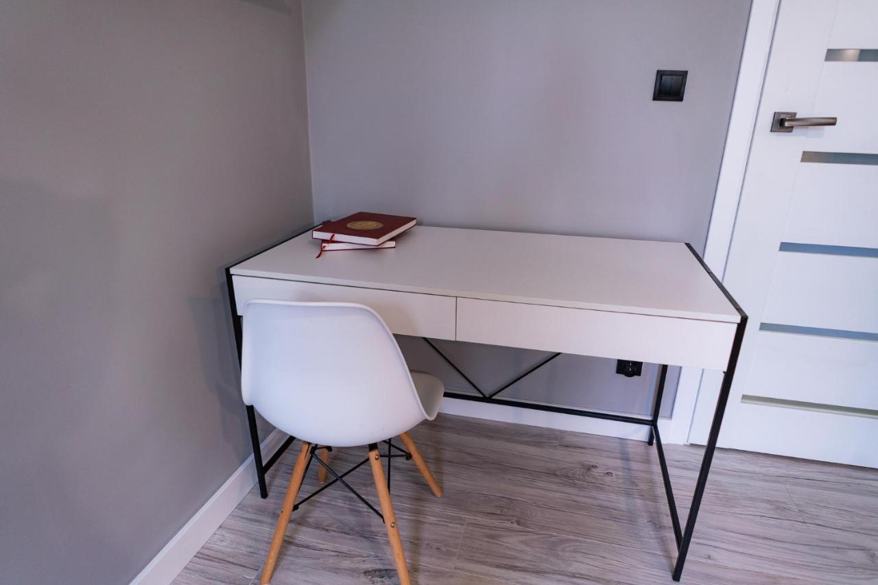 Ferienwohnung Apartament Przy Bystrzanskiej Bielsko-Biala Exterior foto